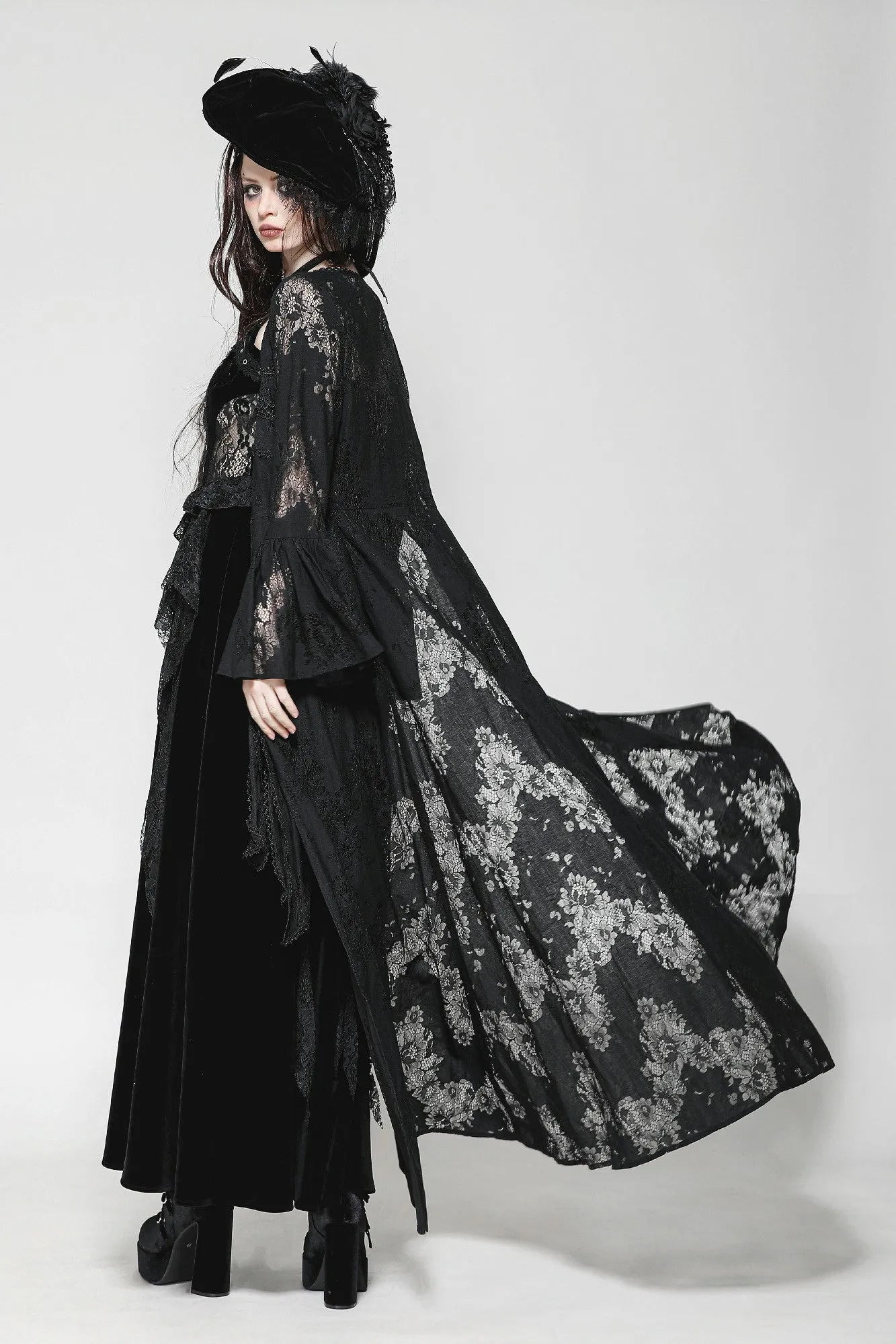 Gothic Lace Trimmed Elegant Long Robe JW274