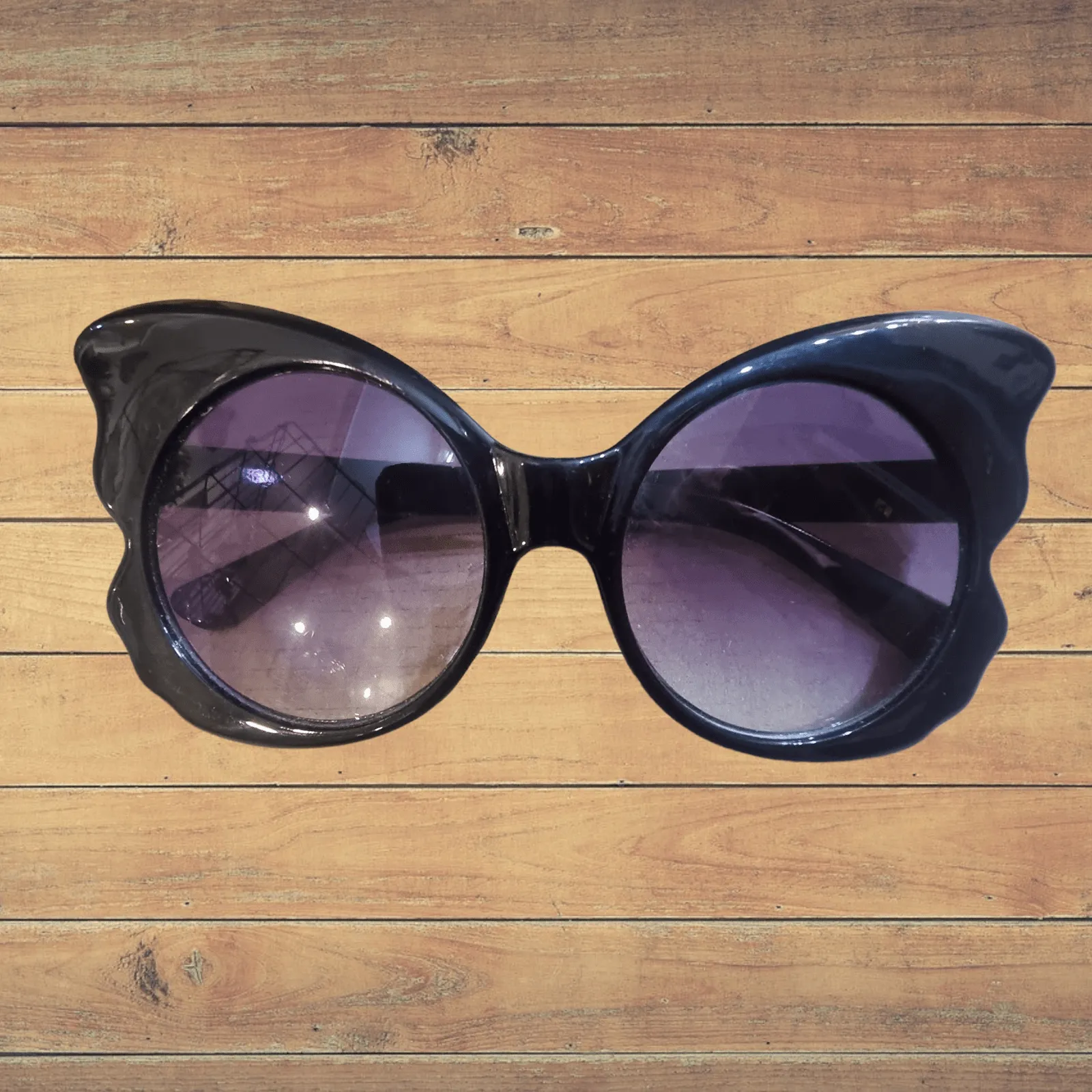 Retro Butterfly Style Sunglasses