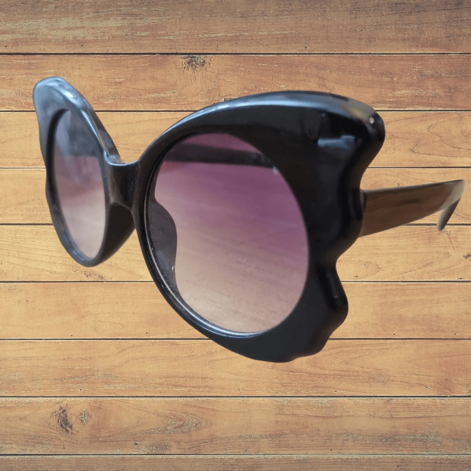 Retro Butterfly Style Sunglasses